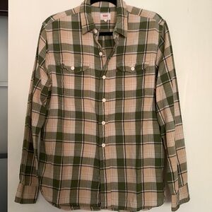 Levi’s shirt